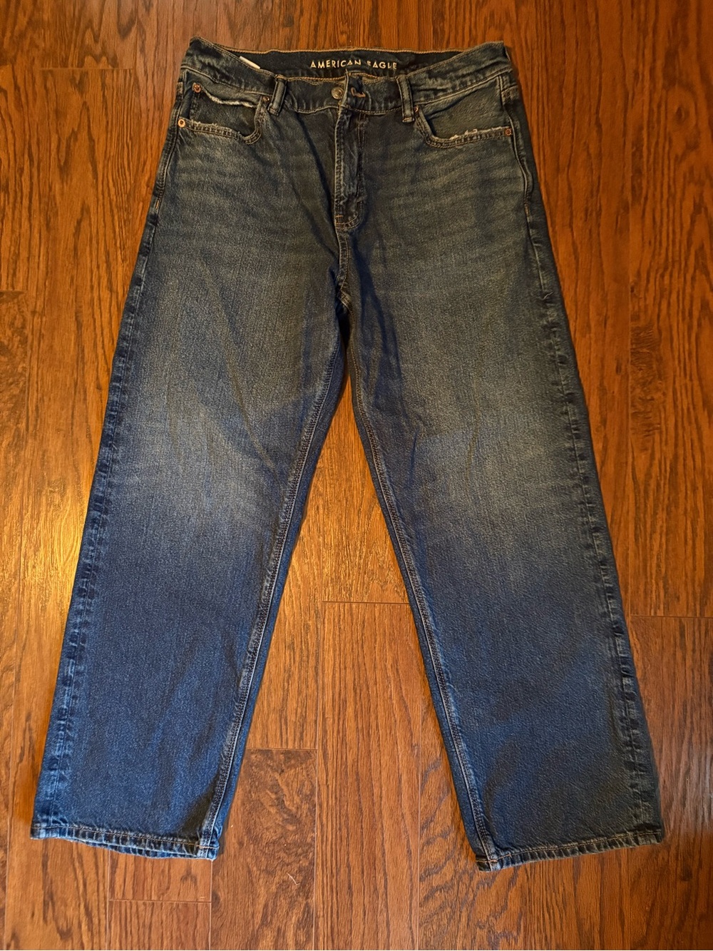 AE women’s low-rise baggy straight jeans 8 reg